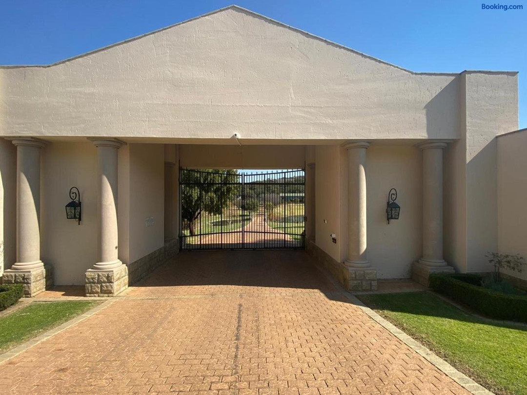 Tamryn Manor Guest House