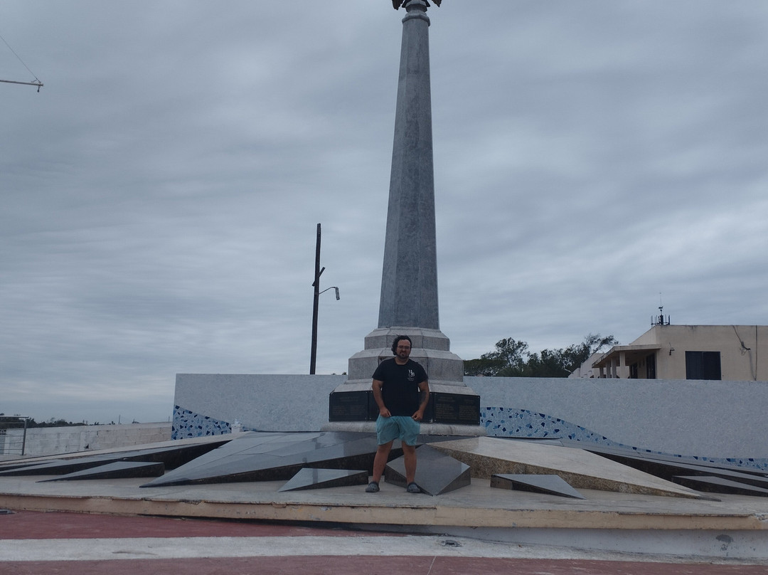 Las Escolleras-坦皮科必去景点