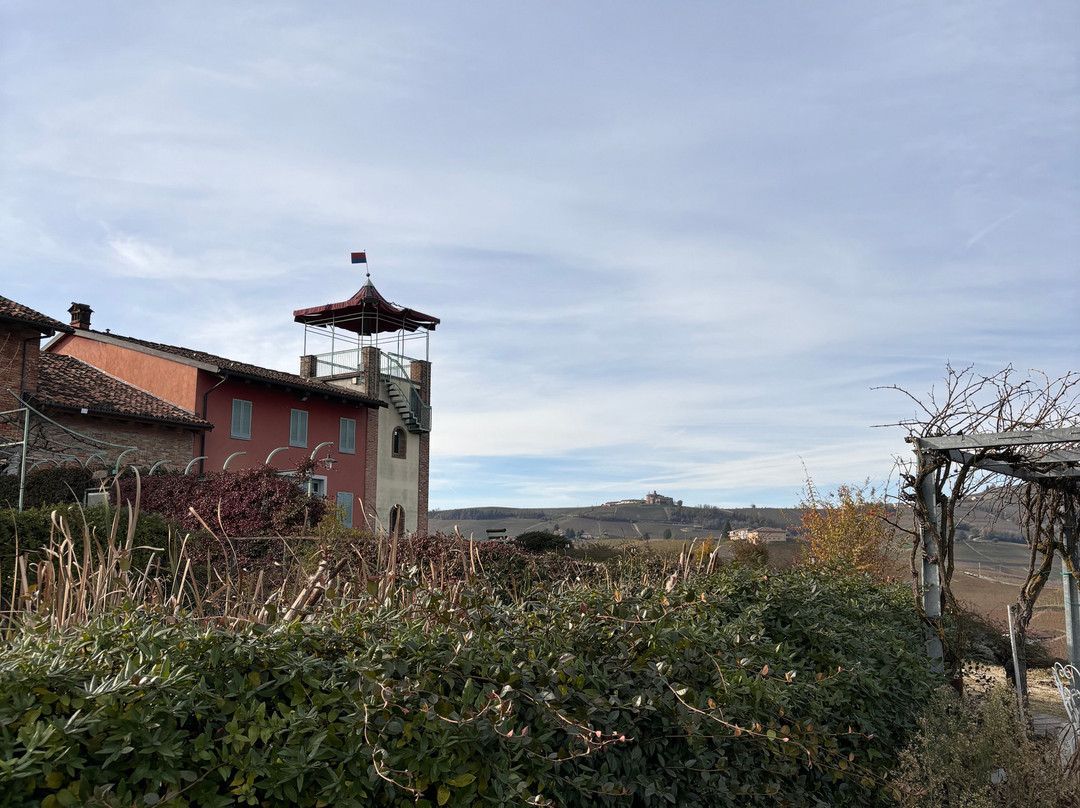 Azienda Agricola Cascina Pugnane S.S. dei F.lli Ghisolfi-Castiglione Falletto必去景点