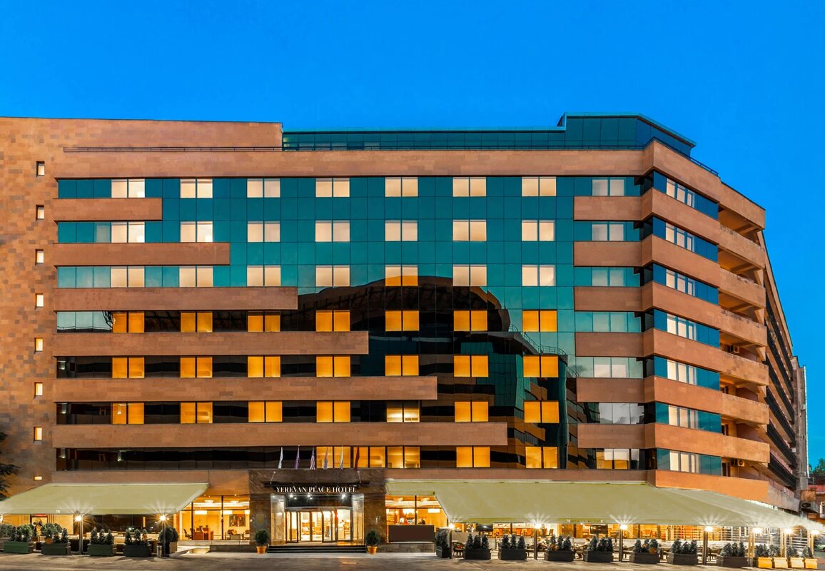 Yerevan Place Hotel-浴室