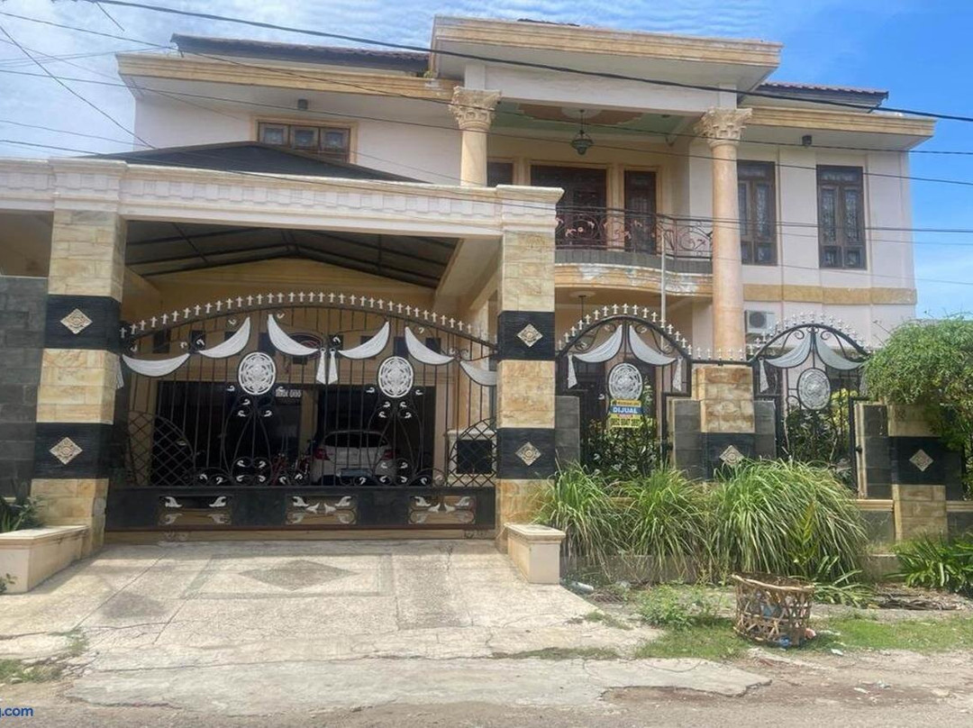 OYO 93502 Homestay Pakmuklis Syariah 2 Near Taman Mini Lhokseumawe