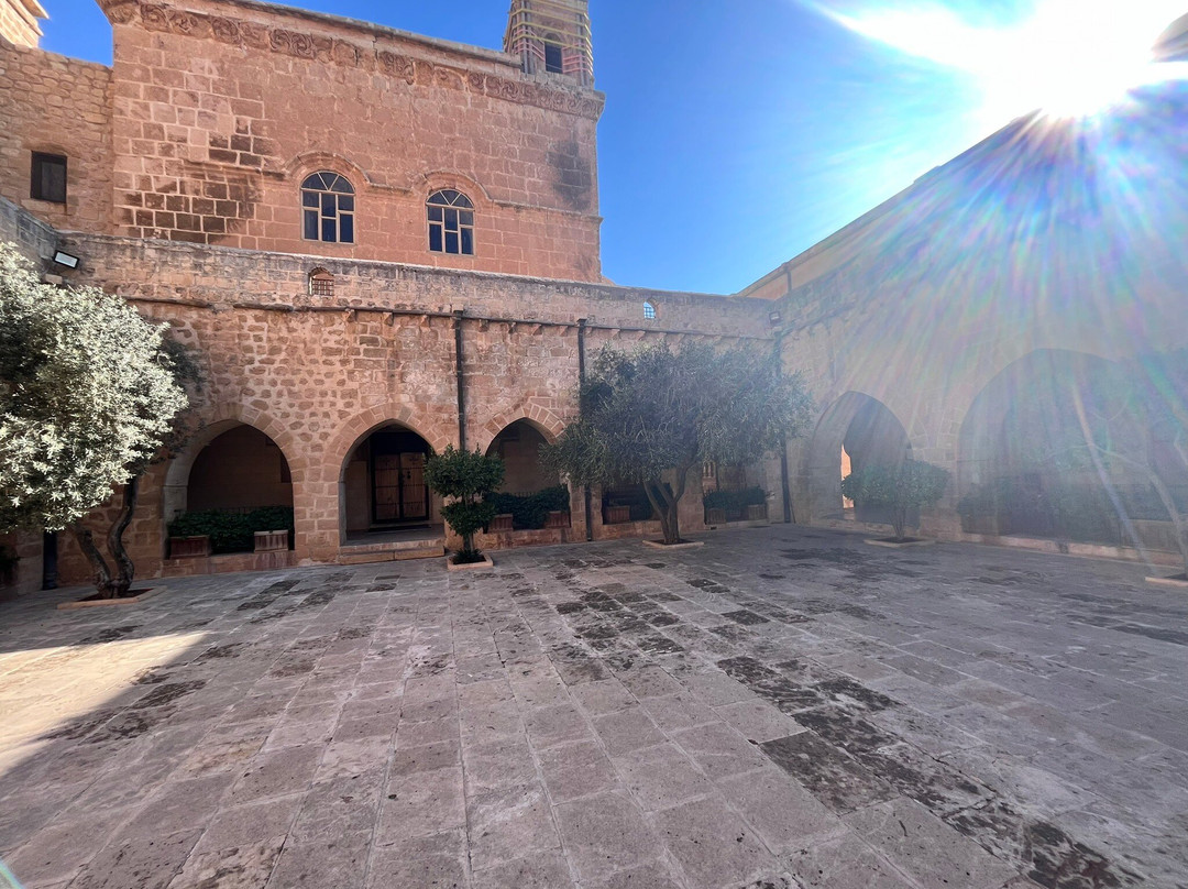 Deyrulzafaran Monastery-Alimli必去景点