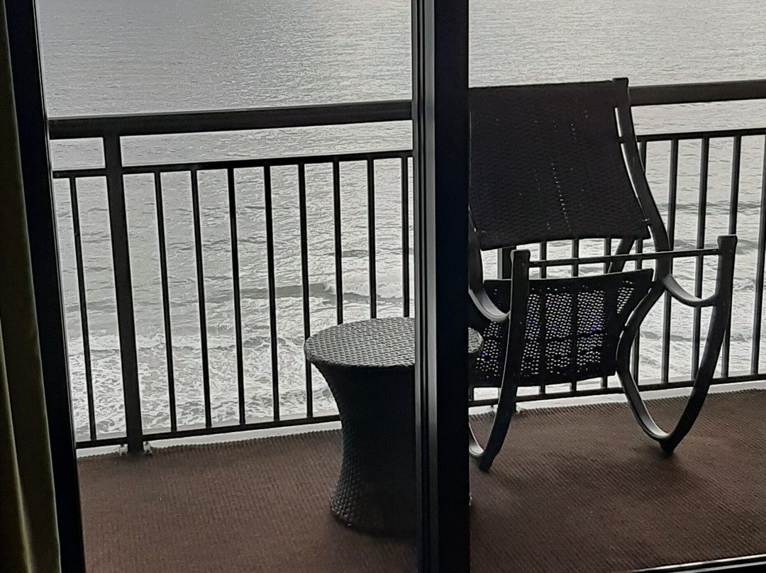 Island Vista Oceanfront Resort主图