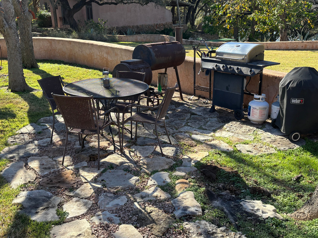 Living Waters on Lake Travis主图