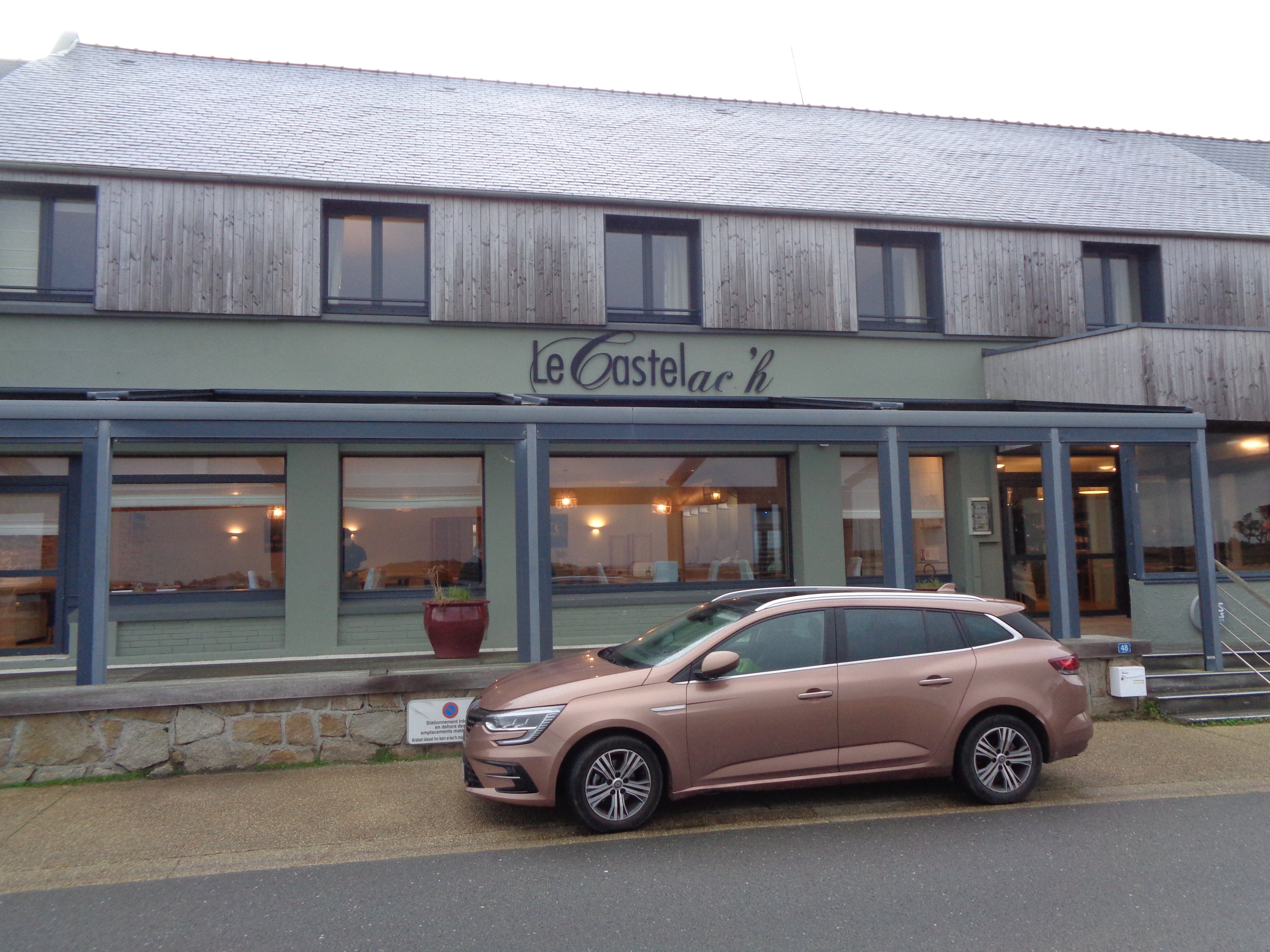 Hotel Le Castel Ac'h-浴室