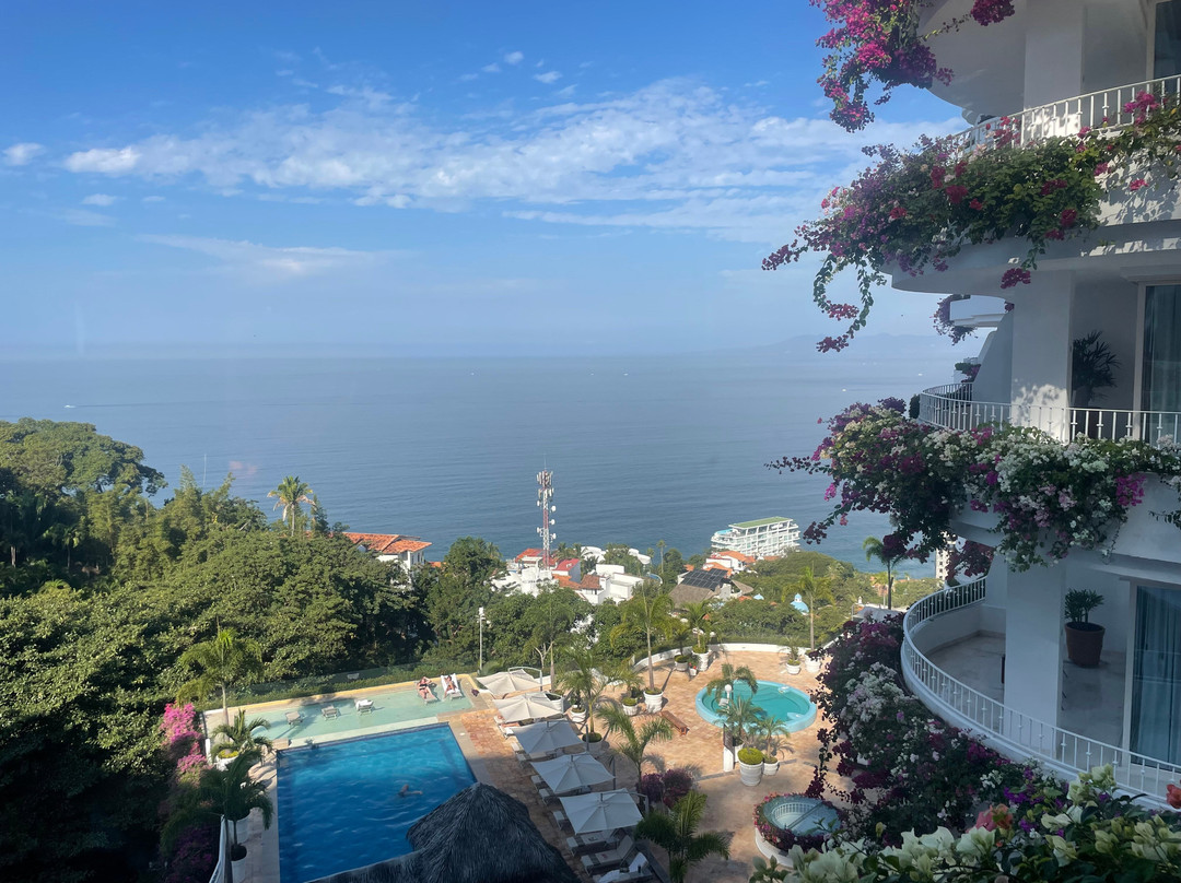 Grand Miramar All Luxury Suites & Residences主图