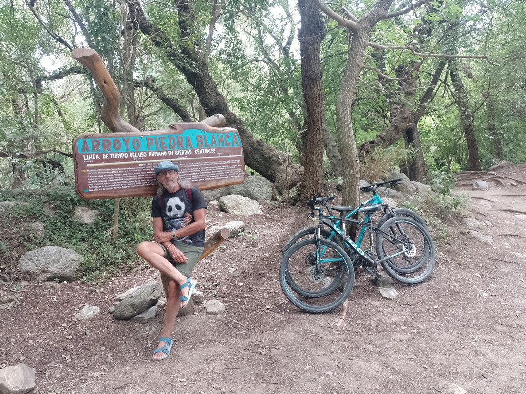 Arroyo Piedras Blancas-梅洛必去景点