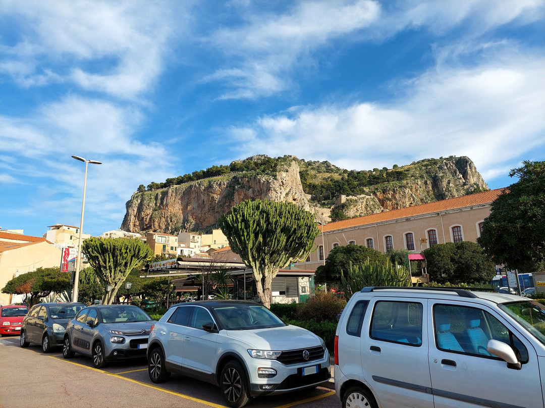 Lungomare Cristoforo Colombo景点图片