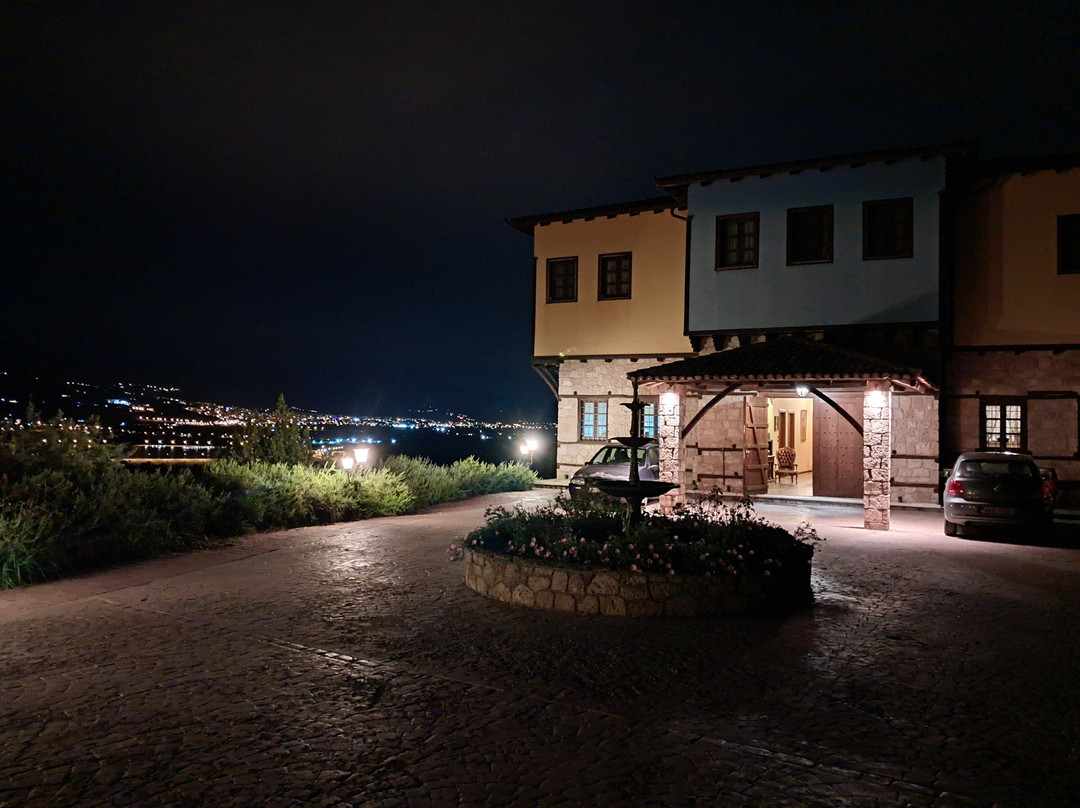 Estate Kalaitzis主图