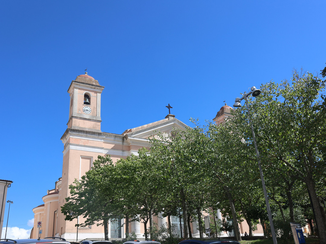 Cattedrale di Santa Maria della Neve-Nuoro必去景点