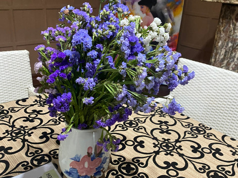 特列文酒店主图