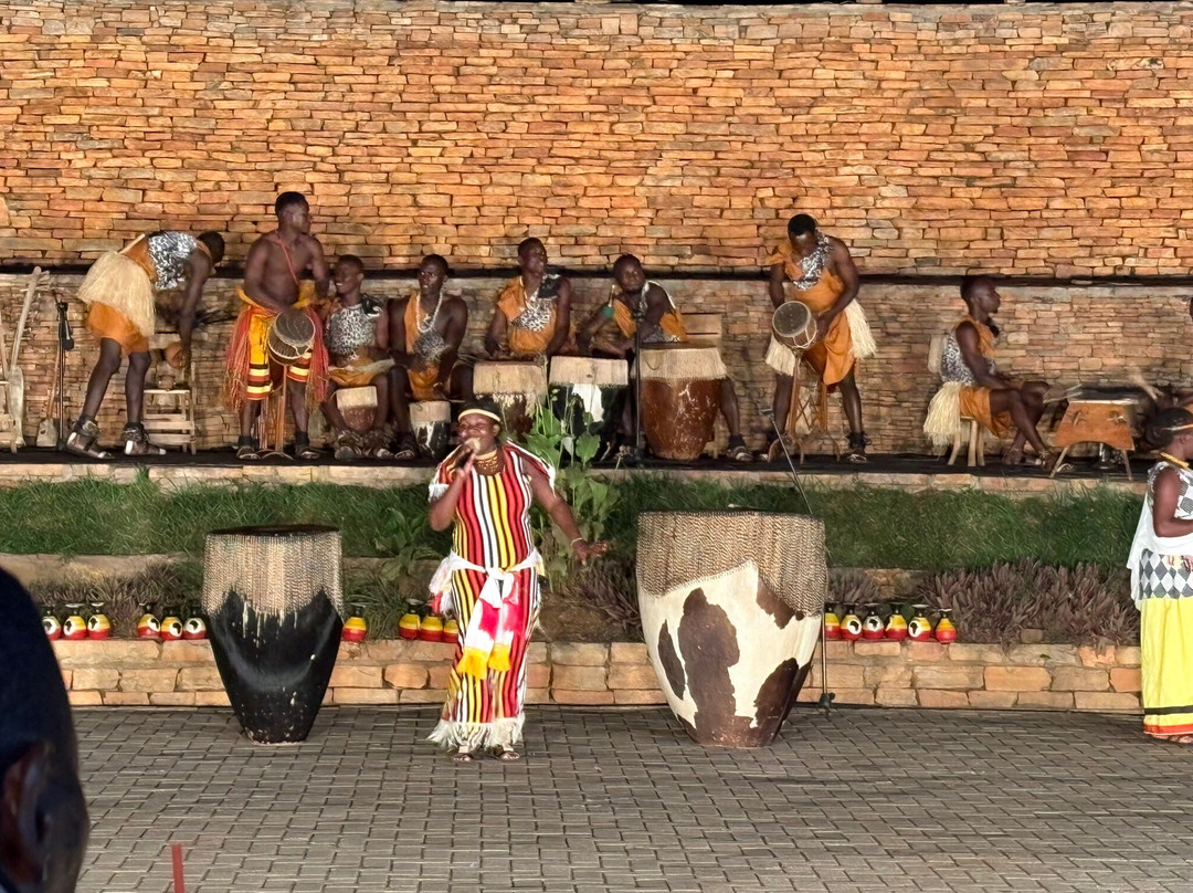 Ndere Cultural Centre-坎帕拉必去景点