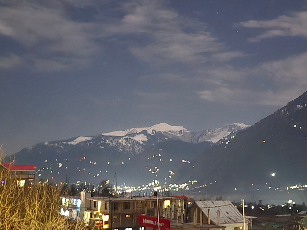 Mellow At Manali