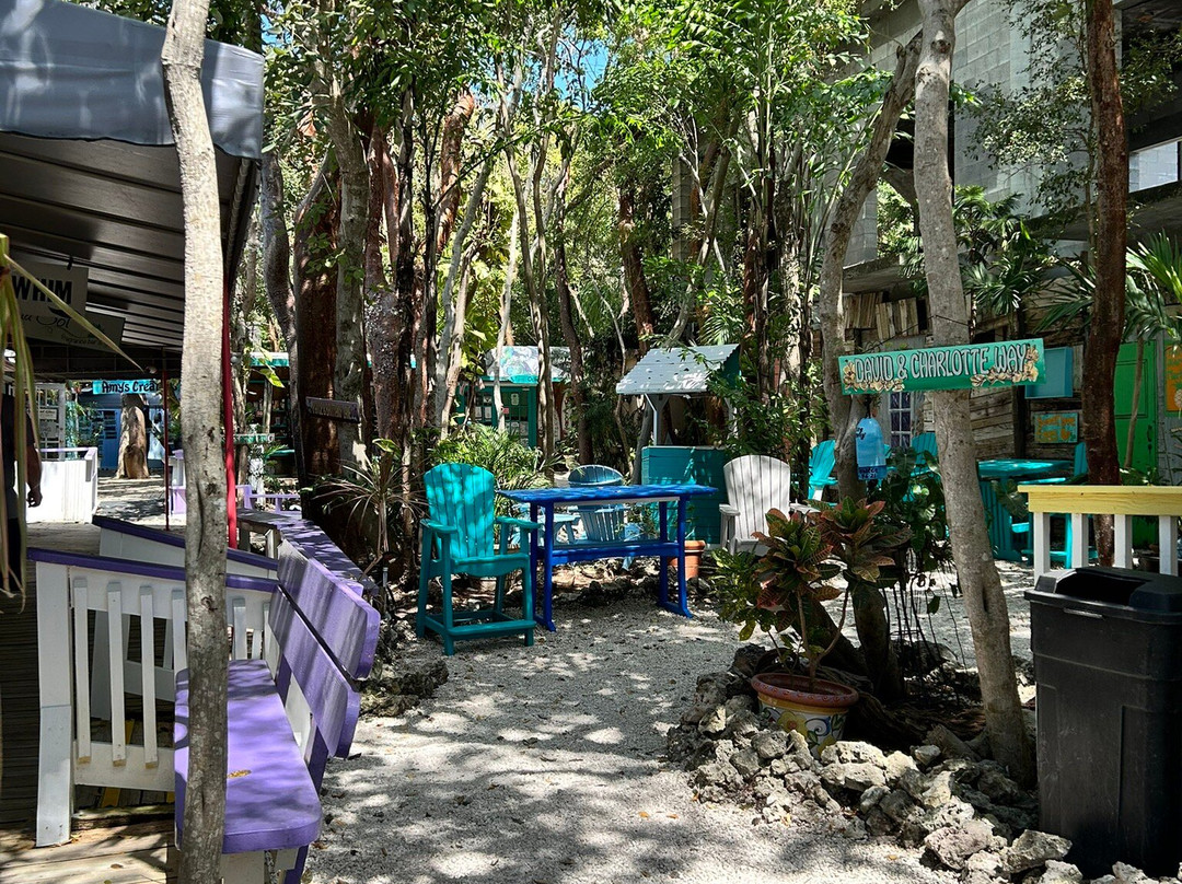 Rain Barrel Village景点图片