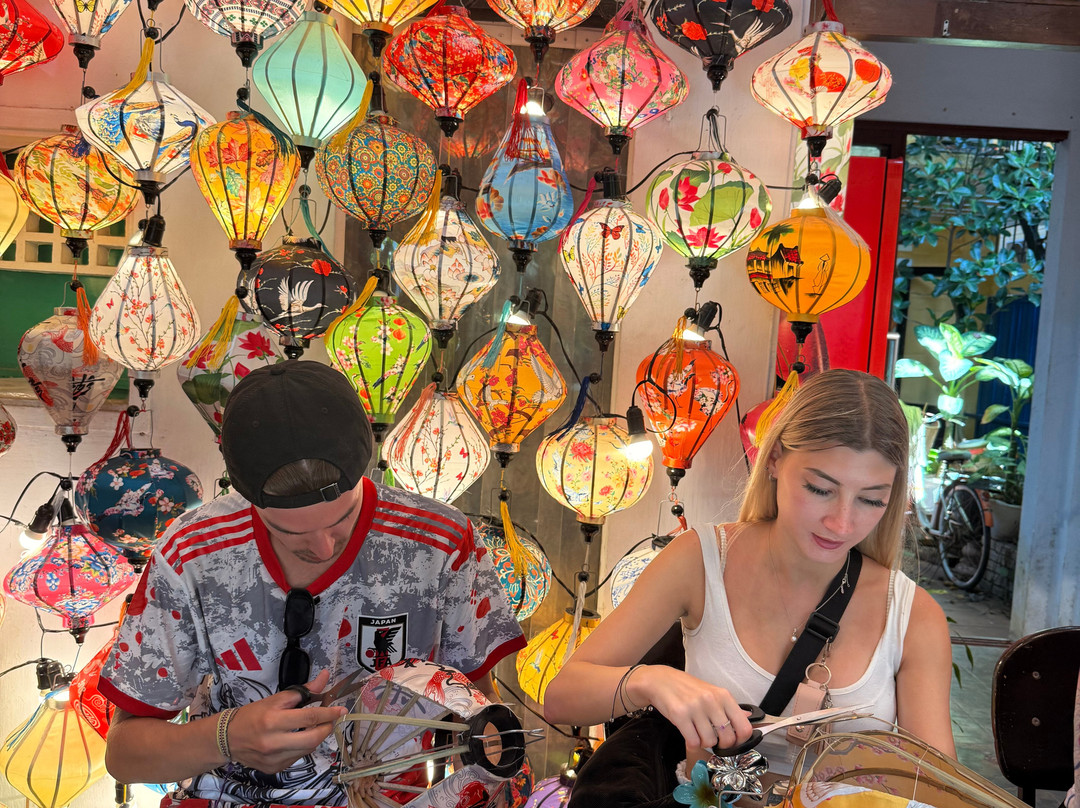 Lantern Making Class With Lynn-会安必去景点