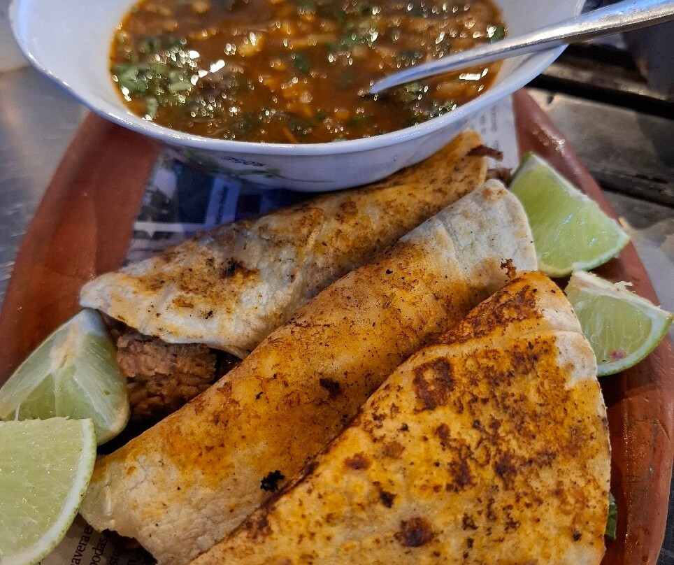 Bar Y Taqueroa Ron Damon