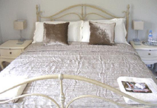Twitham Court Farmhouse主图