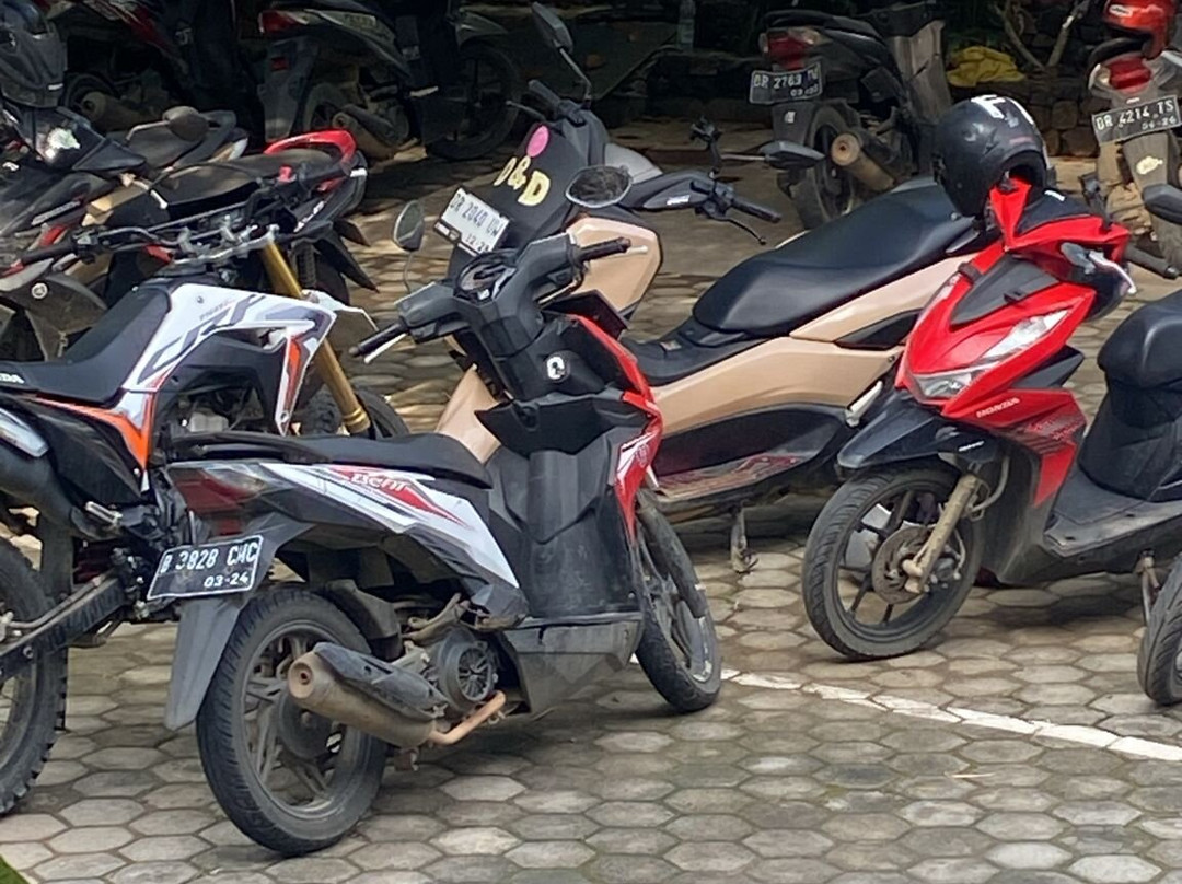 Tora Rental Scooter Kuta Lombok景点图片
