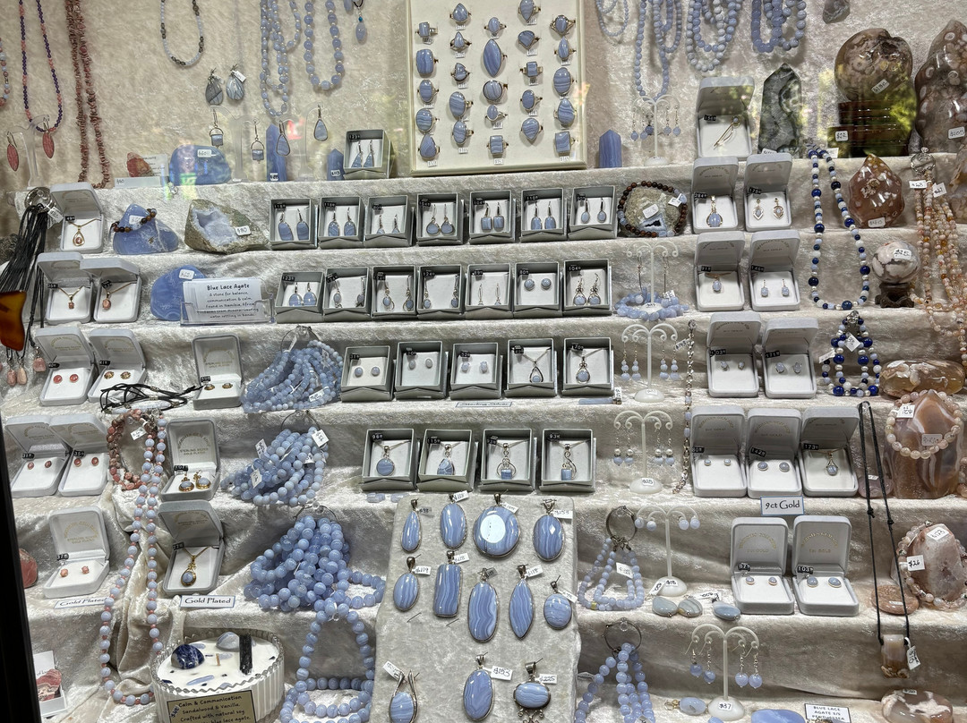 Woodsies Gem Shop-米尔杜拉必去景点