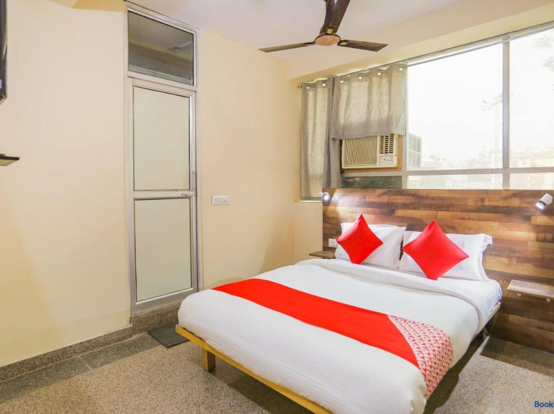 OYO Flagship 76156 Orchid Inn