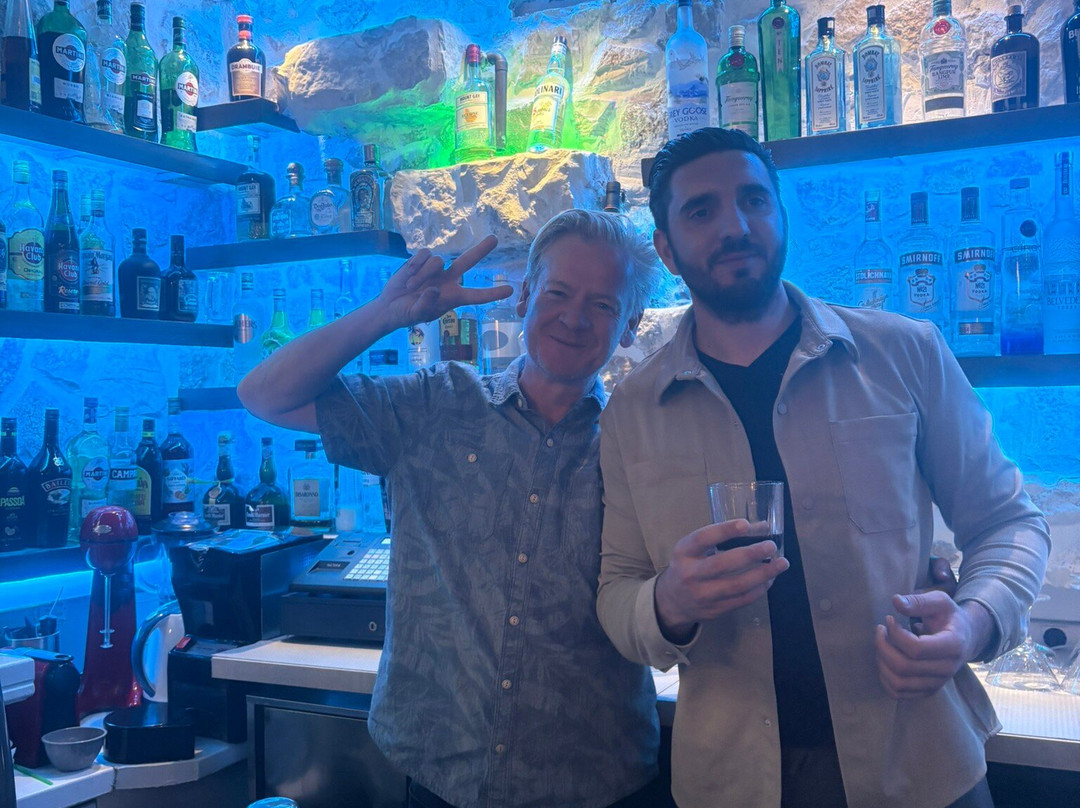 Time Out Bar-Messonghi必去景点