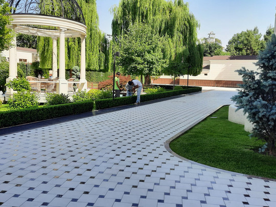 Zarafshon Parkside Hotel主图