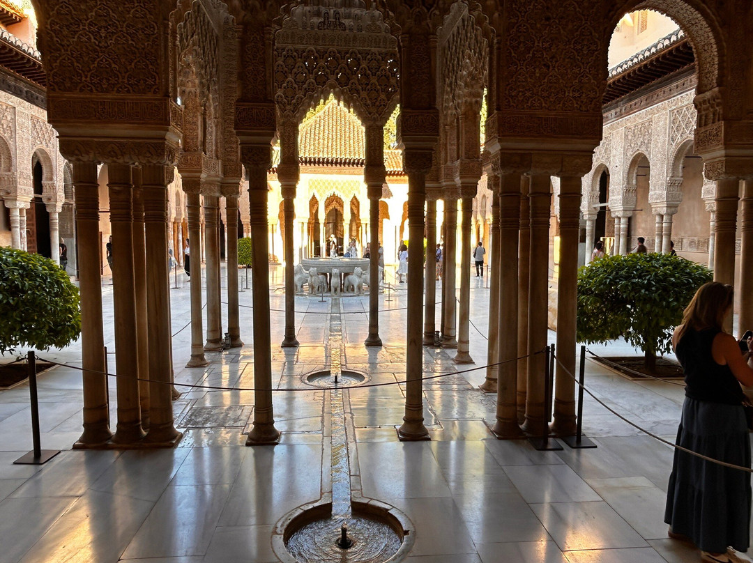 Grupoxplorer Tours-格拉纳达必去景点