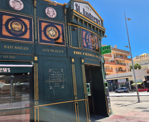 Benalmadena 24 Hour Square-班纳玛德纳必去景点