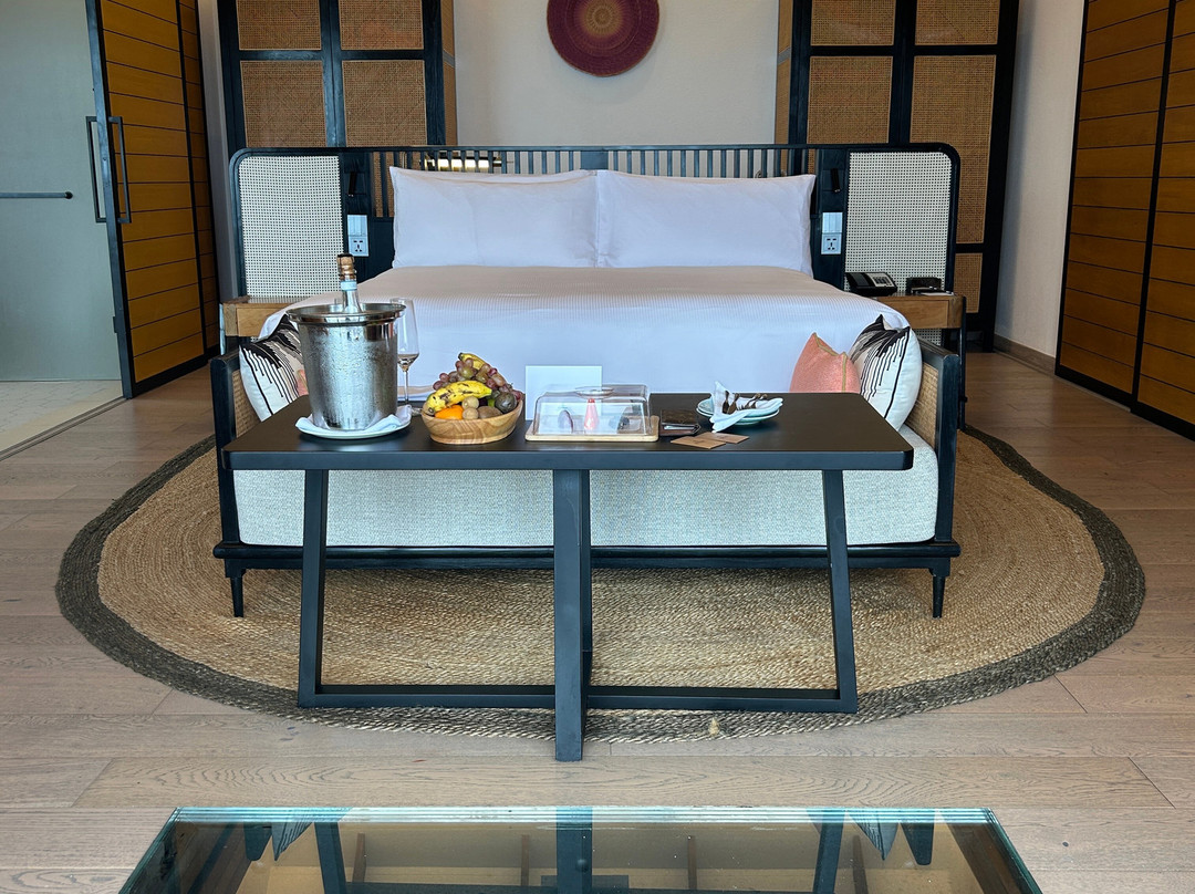 Hilton Maldives Amingiri Resort & Spa主图