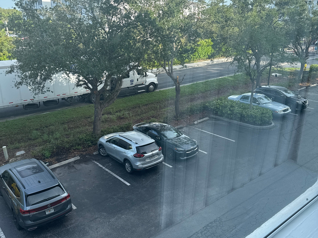 美国那不勒斯东 I-75 拉昆塔套房酒店主图