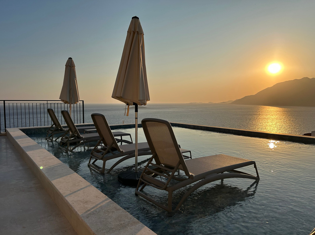 Lyxos Hotel