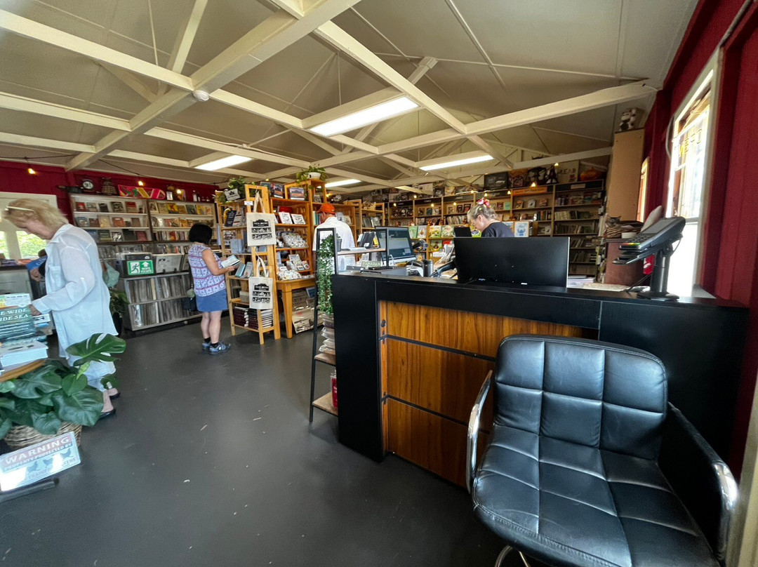 Talk Story Bookstore-哈纳佩佩必去景点