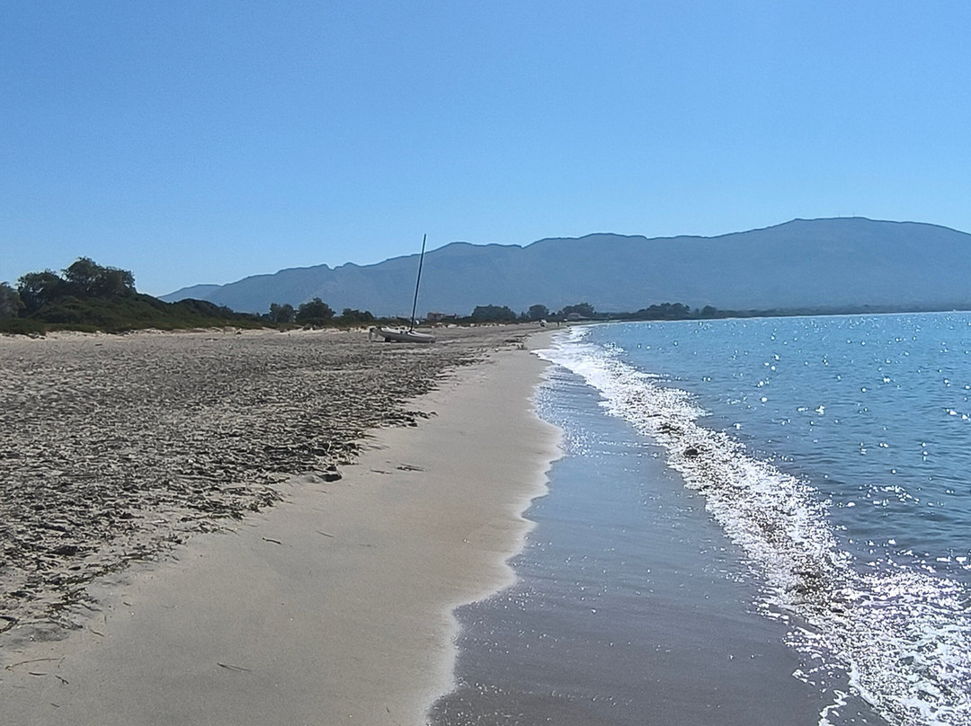 Paralía Mánganos-Elafonisos必去景点