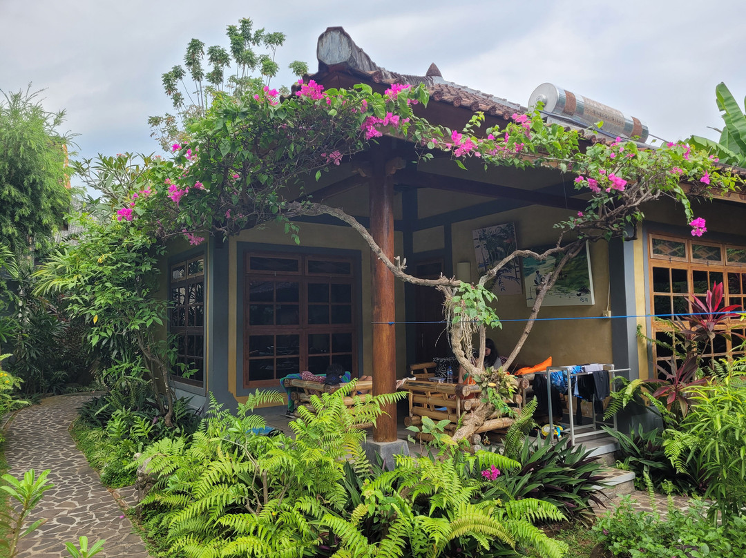 萨拉斯瓦蒂度假屋主图