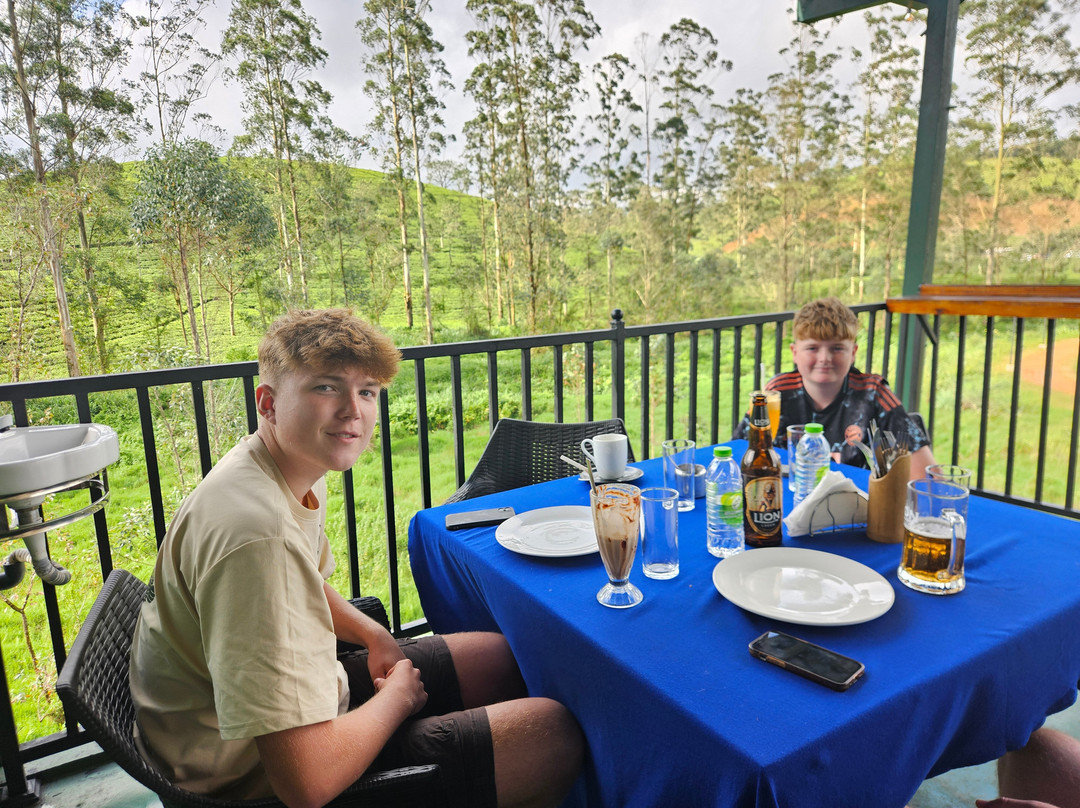 哈顿酒店住宿-Hill Cool Hotel & Restaurant