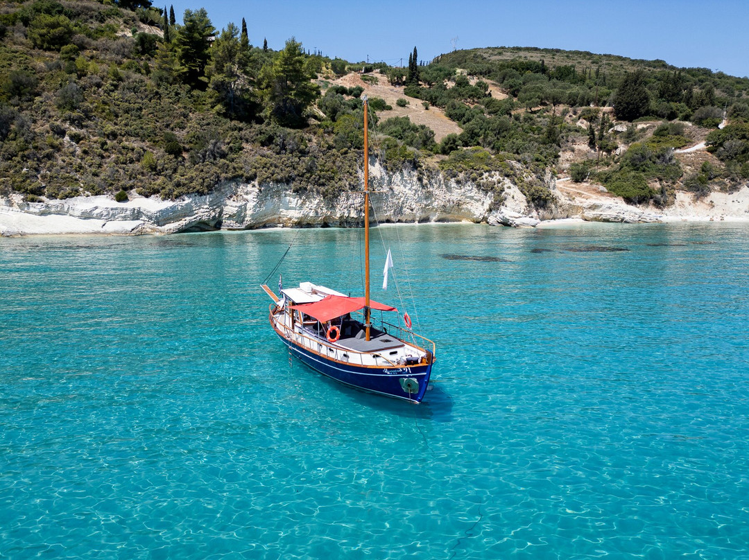 The Peligoni Club主图