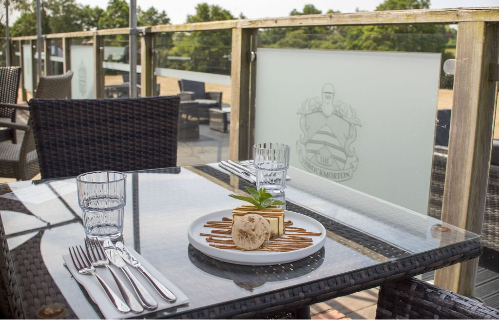 斯罗克莫顿纹章酒店主图