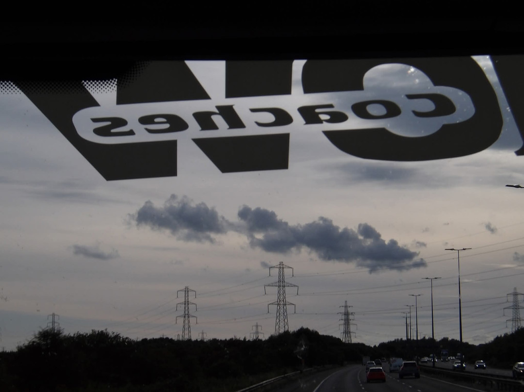 Phil Anslow & Sons Coaches-Pontypool必去景点