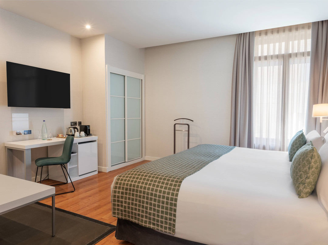 加泰隆尼亚萨拉曼卡广场饭店主图