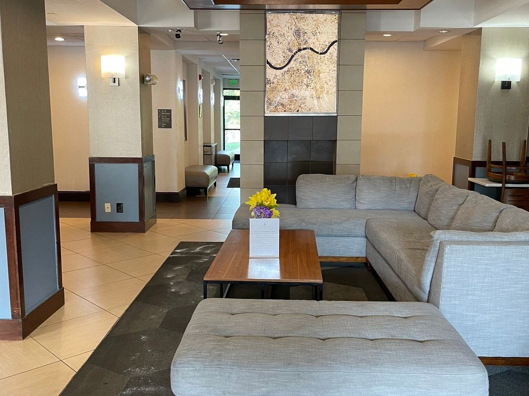 Hyatt Place Cincinnati - Blue Ash主图