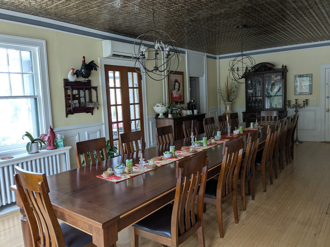 Carriage House Bed and Breakfast主图