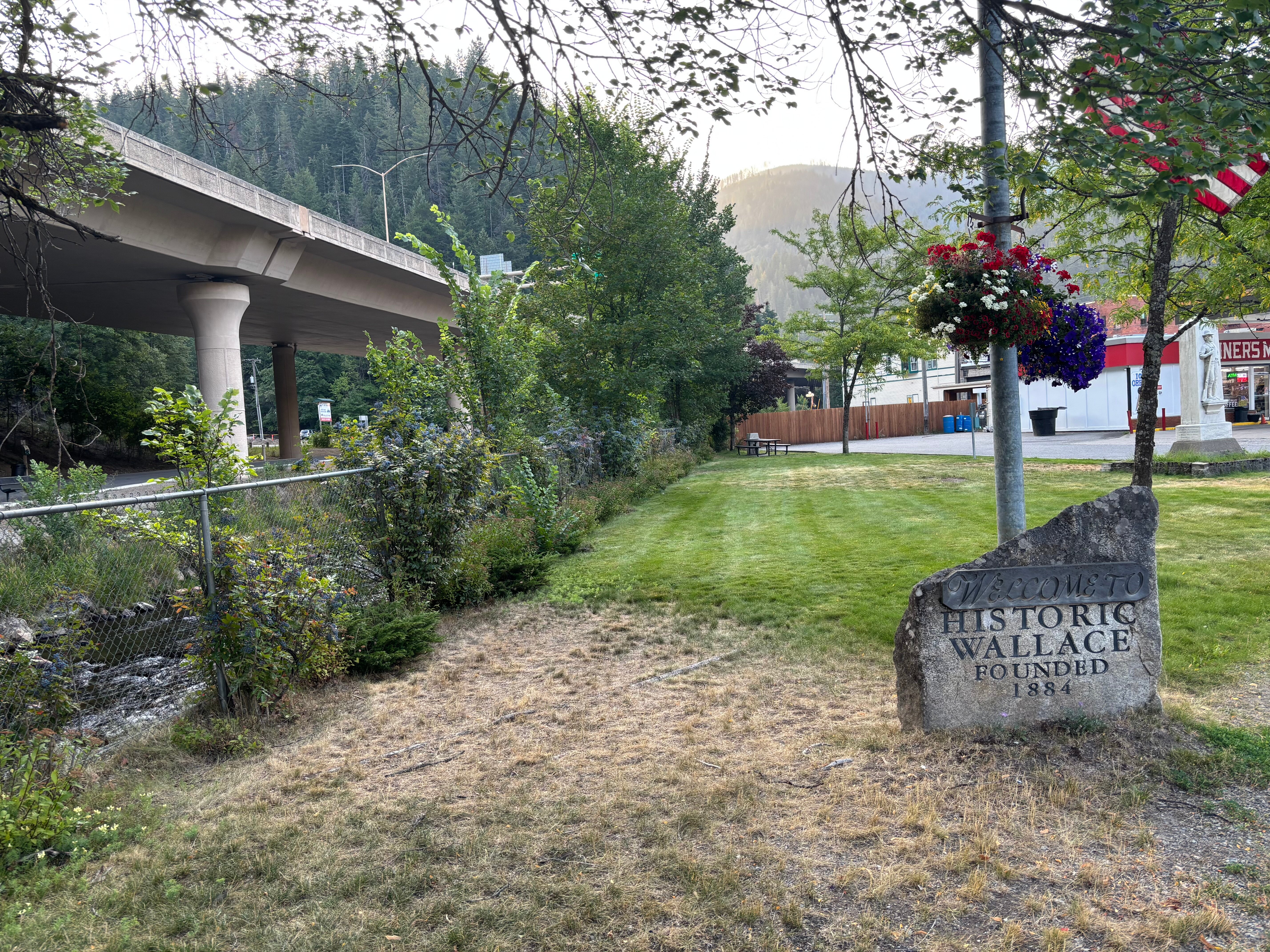 The Stardust Motel-官方