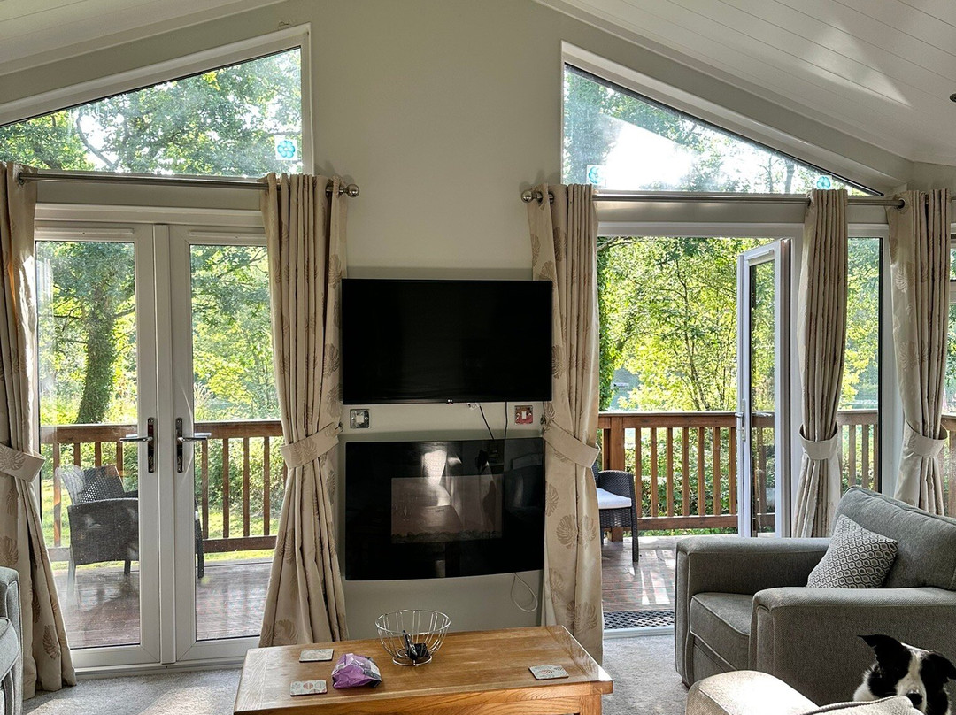 Legge Farm Coarse Fishery-Highampton必去景点