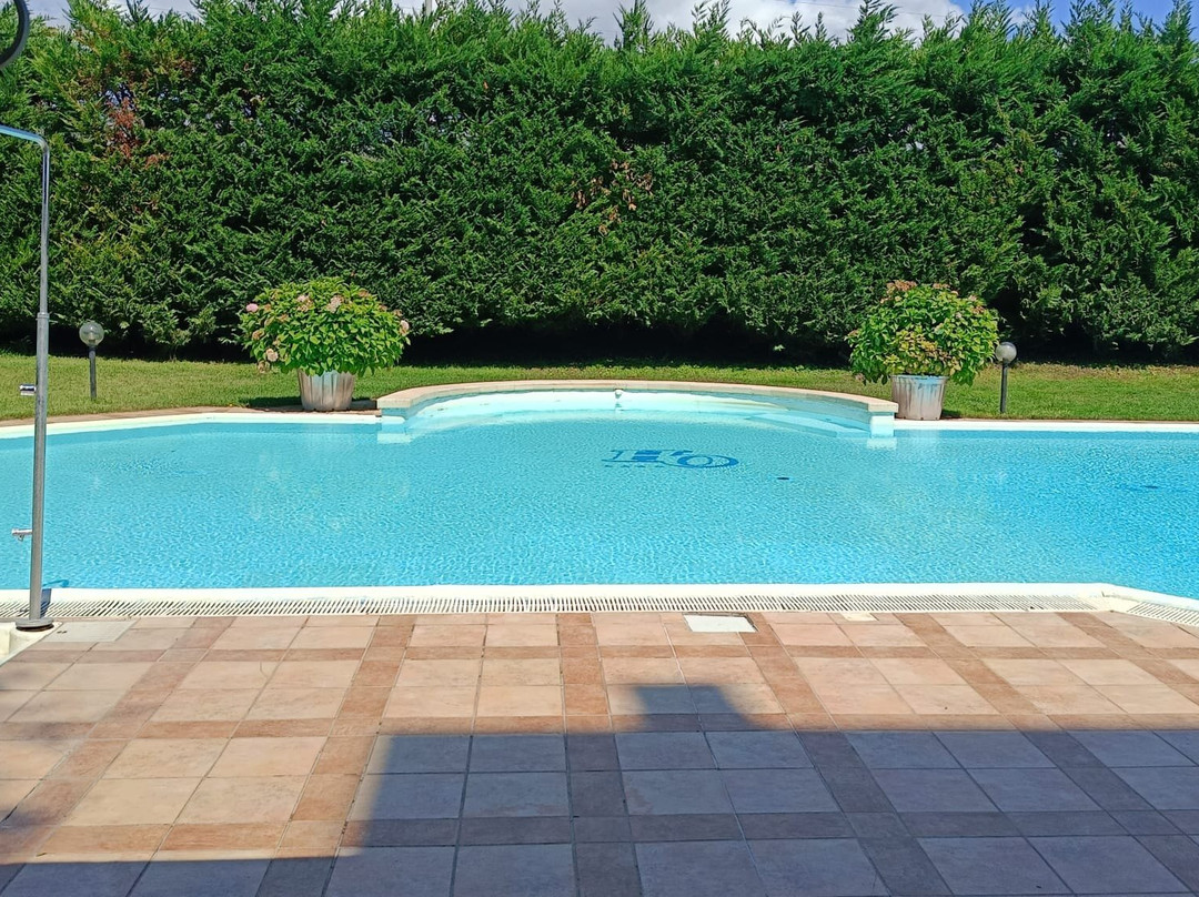 奥林匹亚酒店主图