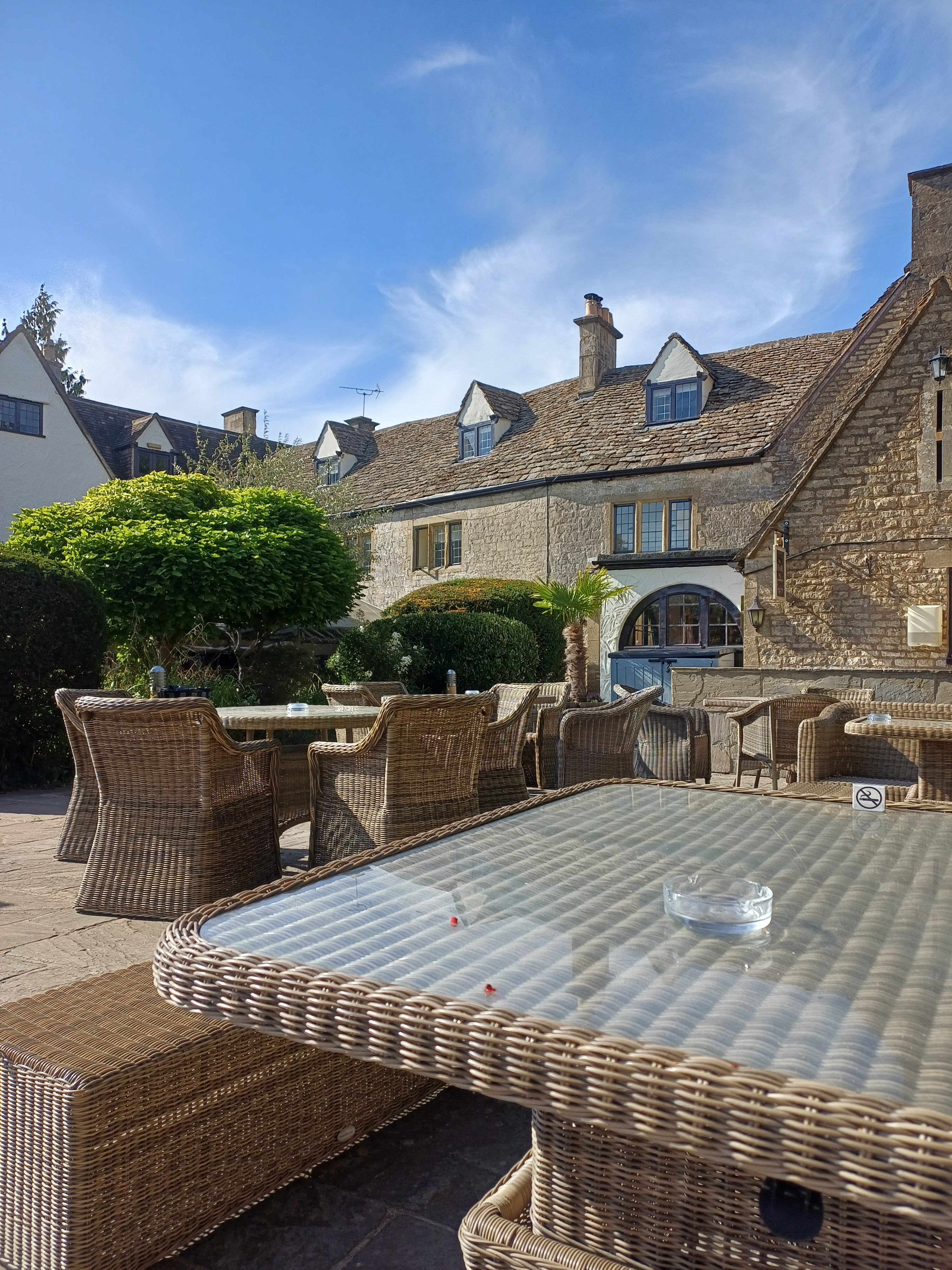 罗德布鲁熊酒店-官方