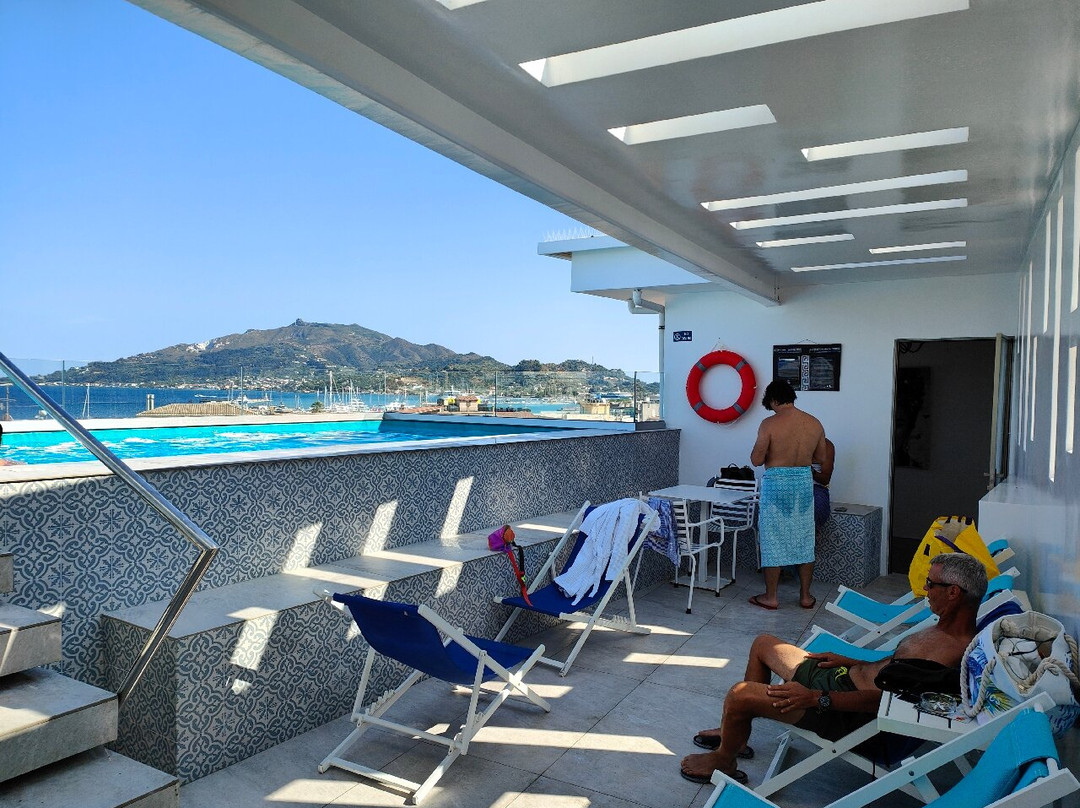 戴安娜酒店主图