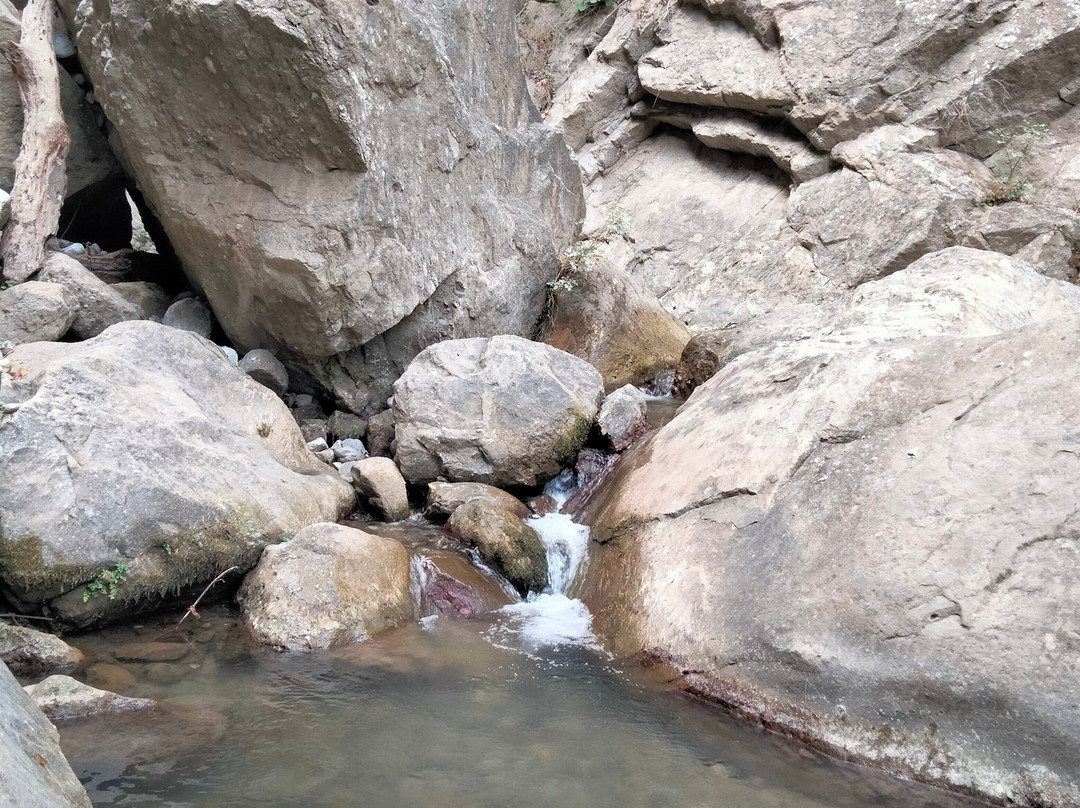 Cascata Cataolo-墨西拿必去景点