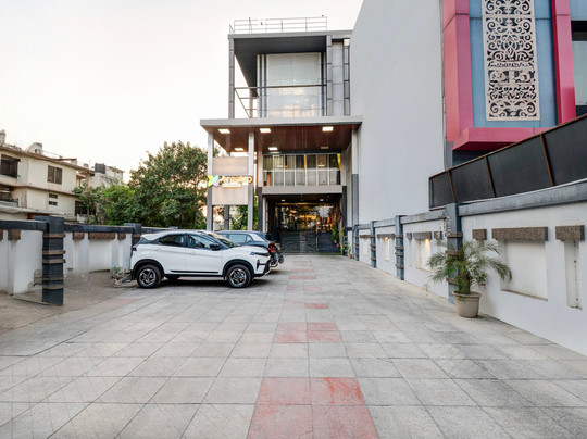 Treebo Riddhi Paradise