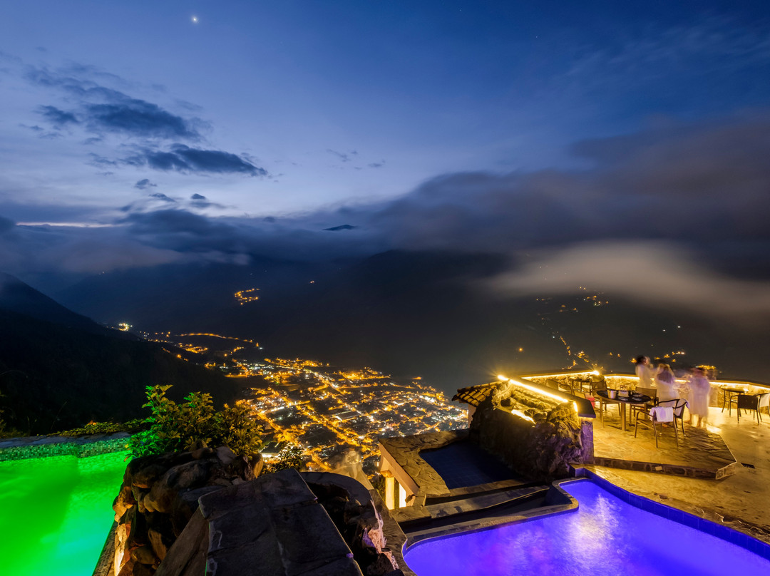 露娜火山探险水疗中心主图