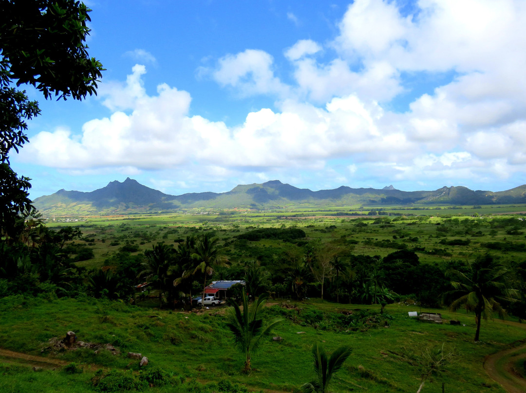 Moris Otreman-路易士港必去景点